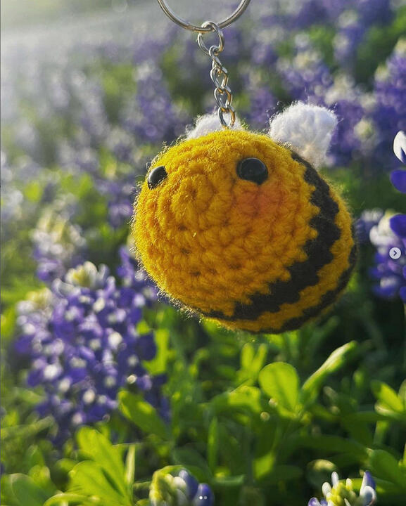 BUMBLE BEE